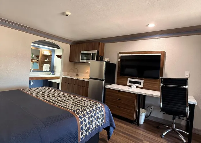 Americas Best Value Inn & Suites-Alvin/Houston