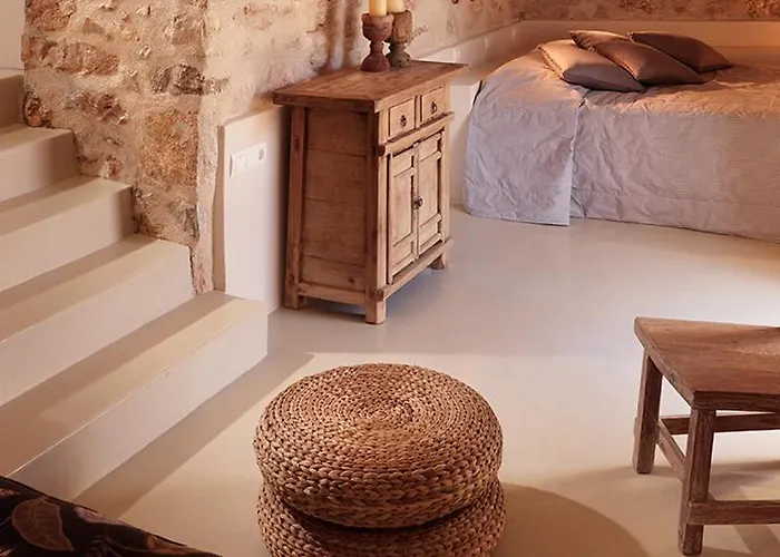Themonies Luxury Suites