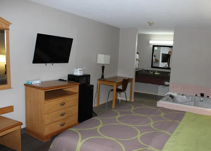 Super 8 By Wyndham Fort Chiswell Wytheville Area