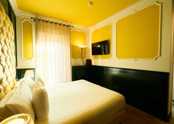 Ambra Cortina Luxury&Fashion Hotel