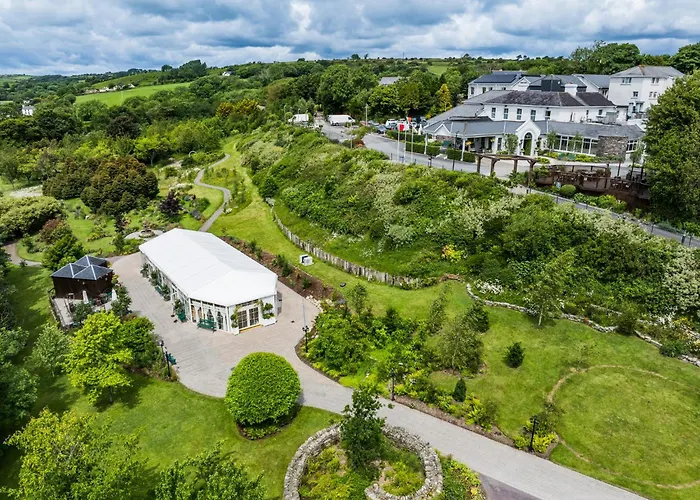 Fernhill Hotel & Estate