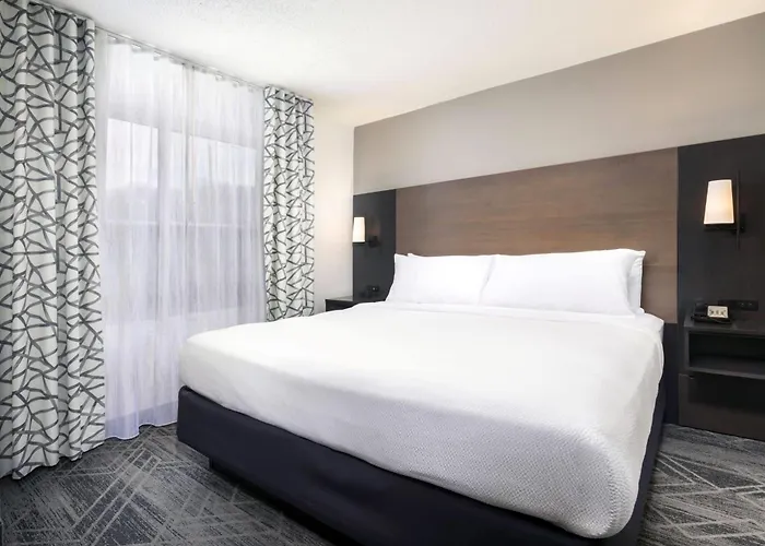 La Quinta Inn & Suites By Wyndham Downtown Asheville