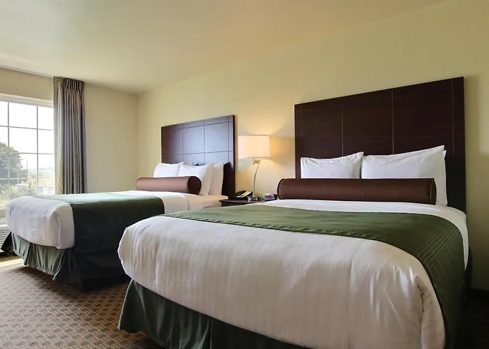 Cobblestone Inn & Suites - Harvey
