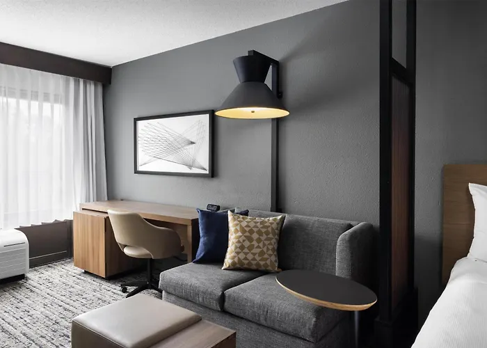 Hyatt Place Indianapolis Airport