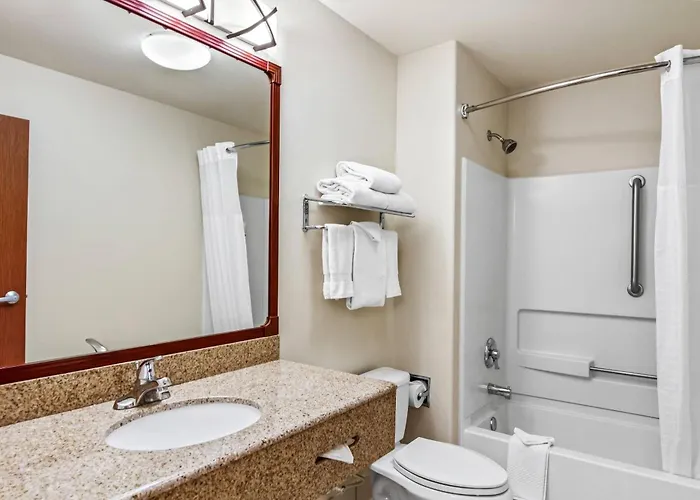 Quality Inn & Suites Vail Valley