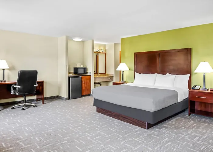 Quality Inn & Suites Vail Valley