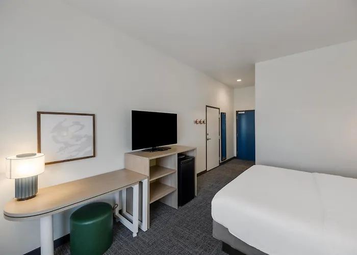 Spark By Hilton Midland South