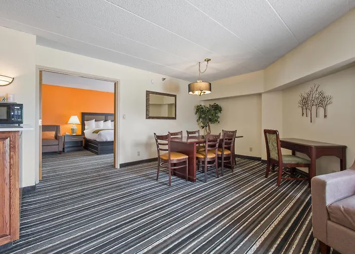 Crossroads Hotel And Huron Event Center