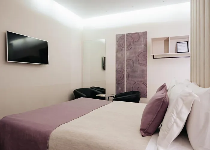 Room 230 Roma Luxury Suites
