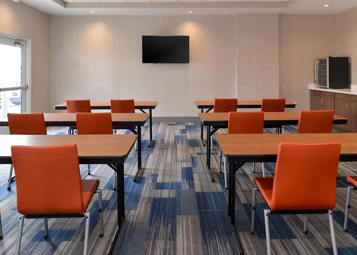 Holiday Inn Express & Suites Trinity By Ihg