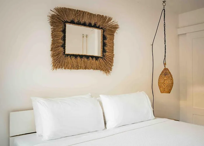La Negra Surf Hotel