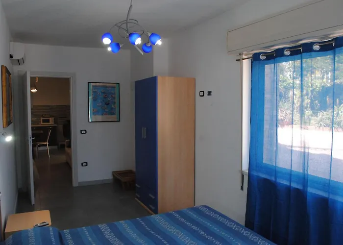 Summer Beach Rooms