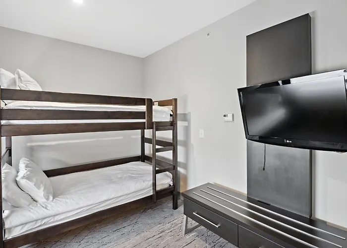 Holiday Inn Express & Suites White Hall By Ihg
