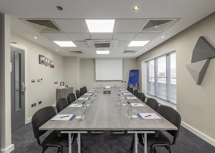 Holiday Inn Express London Croydon By Ihg