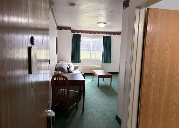 Fairbridge Inn And Suites - Miles City