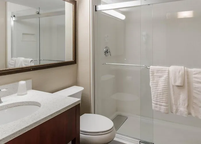 Comfort Inn & Suites West Springfield