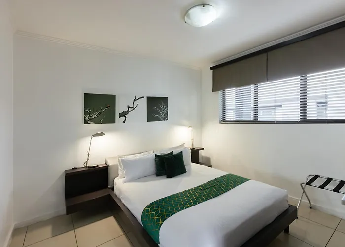 The Nicol Hotel And Apartments