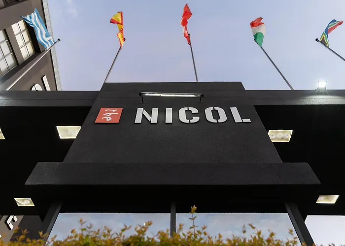 The Nicol Hotel And Apartments