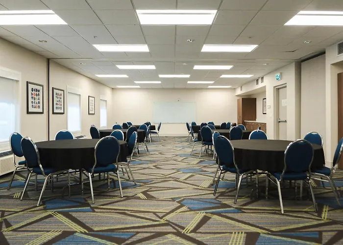 Holiday Inn Express & Suites Saskatoon Centre By Ihg