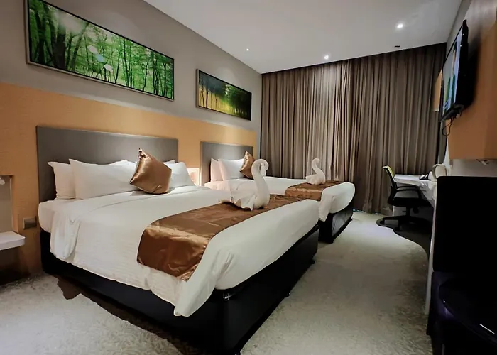 Greens Hotel & Suites