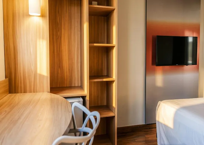 Aera São José Floripa - Hotel com café da manhã a 10 min do CentroSul