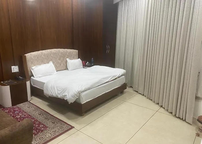 Hotel Temple View Inn