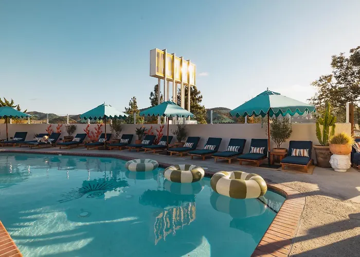 Skyview Los Alamos - 21&Over Pool