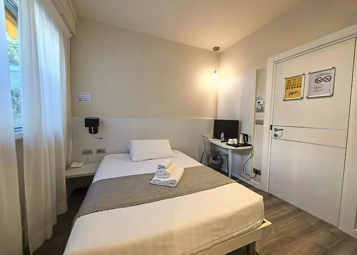 La Dolce Vita Hotel