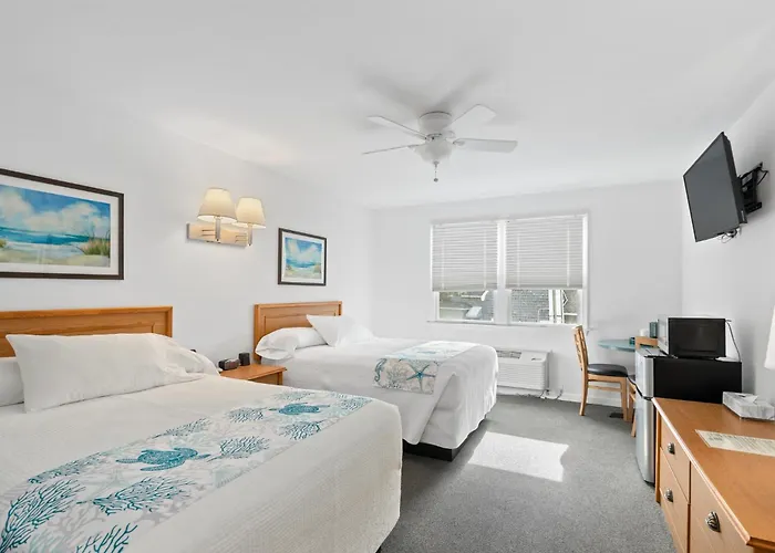 The Ocracoke Harbor Inn