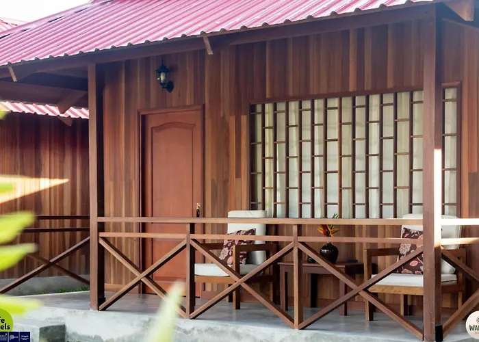Wakaya Ecolodge
