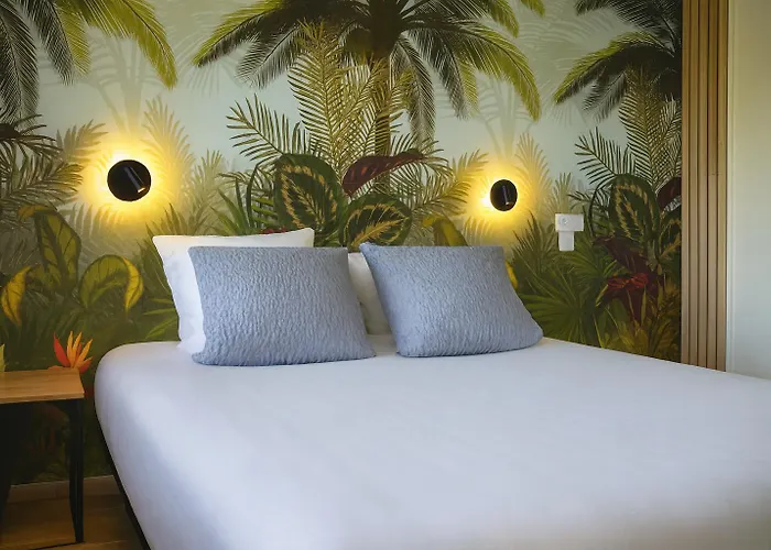 Cit Hotel L Oasis D Avignon