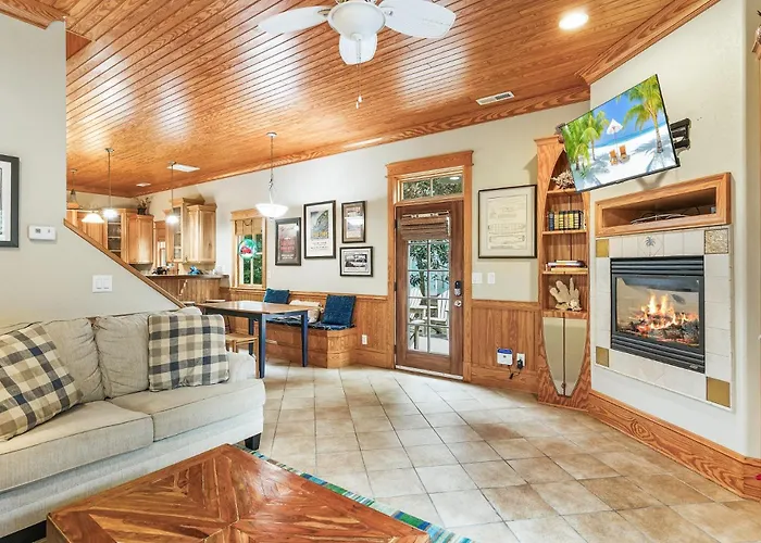 Ic2 - Endless Summer Cottage