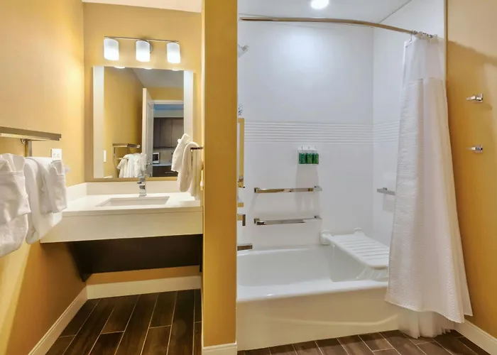 Towneplace Suites By Marriott Grand Rapids Airport Southeast