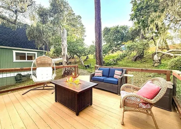 Forest Home With Deck, Ev Station, King Beds