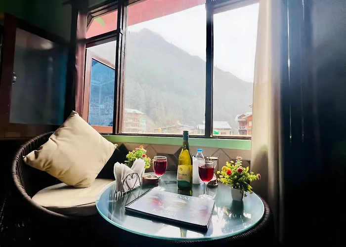 Hotel Brownie River View