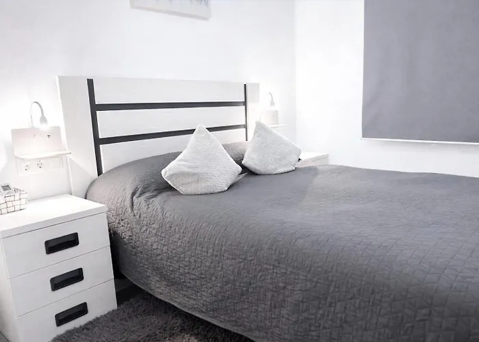 Costa Blanca Bungalow Lago jardin frente piscina 4 personas #PRP001 by Stay Orihuela Costa