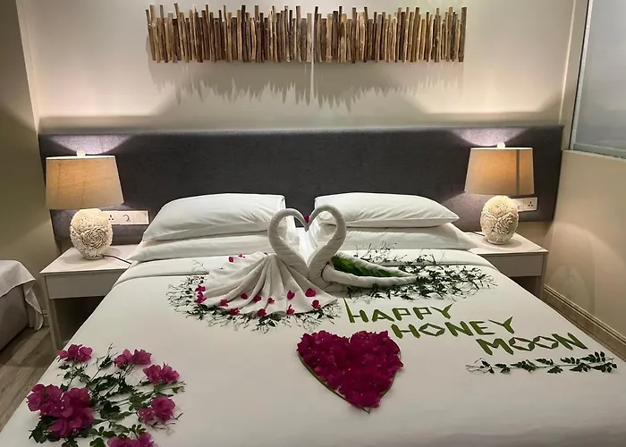 Sky Beach Maldives - Dhiffushi