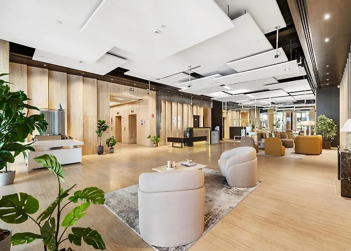 Unlock Metropolis Business Bay