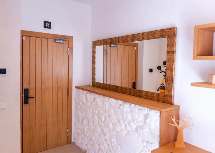 Hotel Boutique Monells Summum