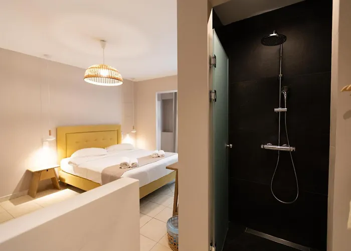 Dimani Suites & Residences