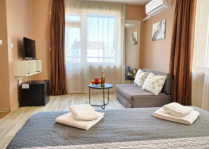 Hotel Leda