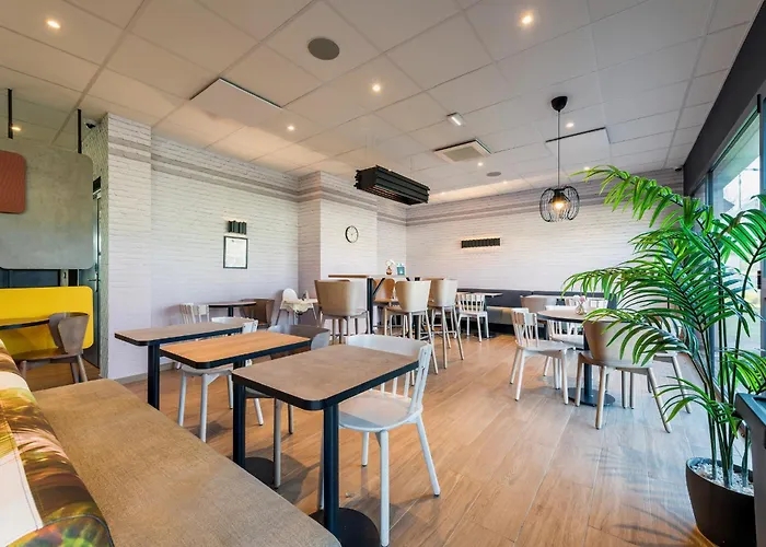 B&B HOTEL Landerneau Bois Noir