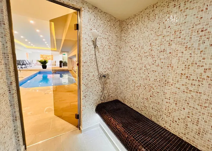 Ardovel Park Hotel