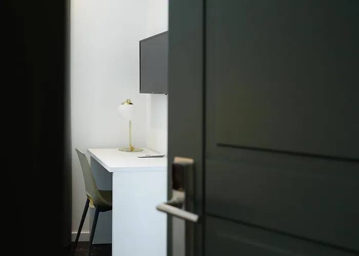 Boutique Hotel Piazza Grande Locarno - Easy Self Check-In