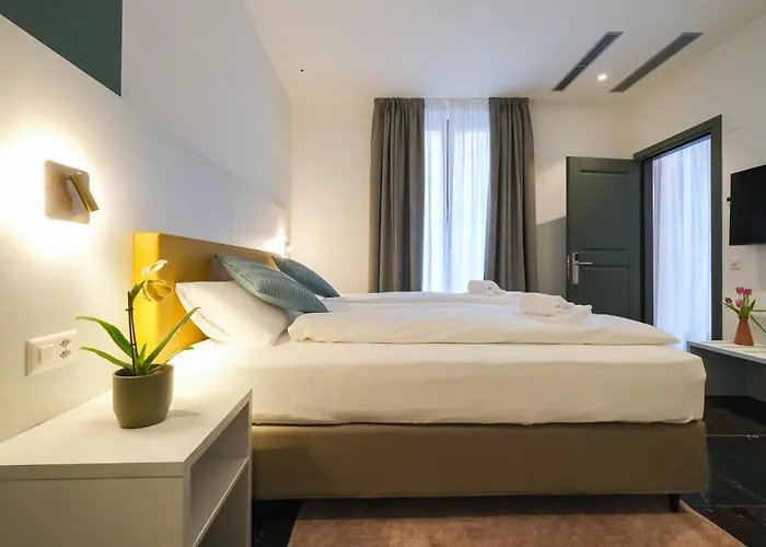 Boutique Hotel Piazza Grande Locarno - Easy Self Check-In