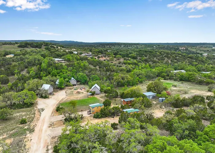 Arbor House Of Dripping Springs - Hound Hollow