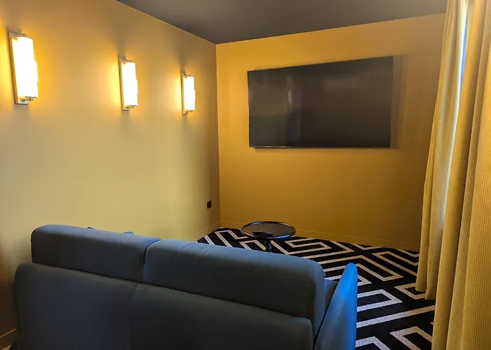 Labe Hotel Tours Centre Gare