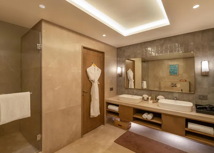 The Astor - All Suites Hotel Candolim Goa
