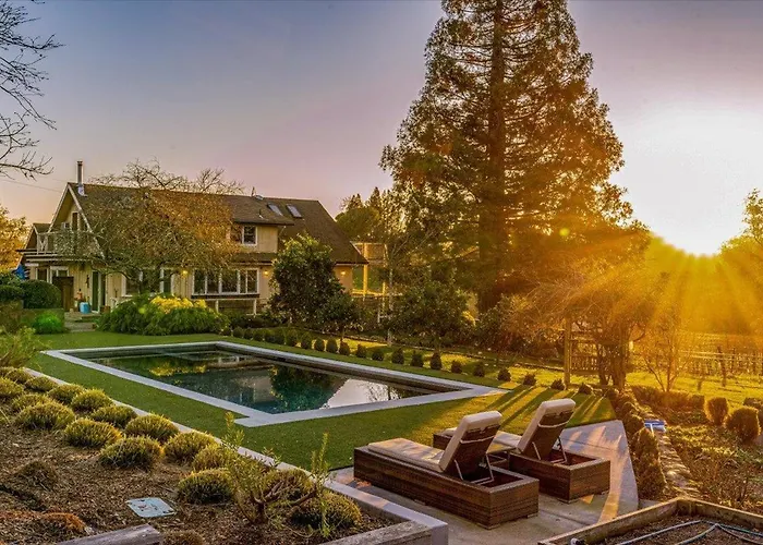 Farmhouse With Pool, Hot Tub And Tastings Included