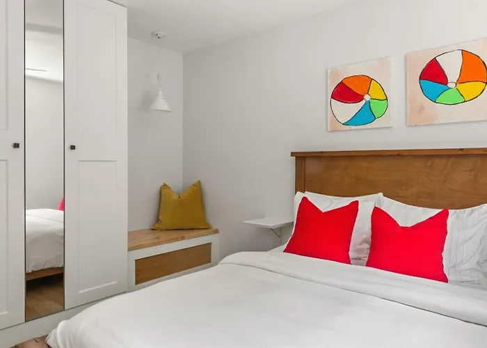 Geometric Loft Renovated, Hip, Pets, Poolspa